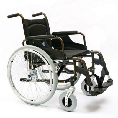 V 200 Jaki wózek inwalidzki dla seniora osoby starszej wybrać?